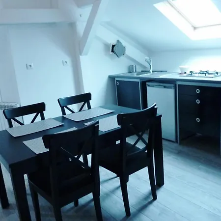 Meurisse 7 アパート *