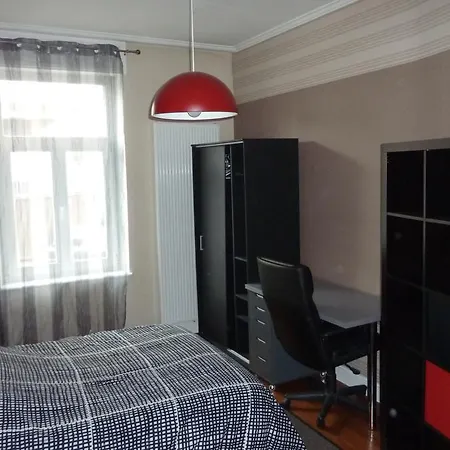 Meurisse 7 , Loueur Particulier 아파트 *